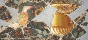peinture murale antique représentant un oiseau et un cratère